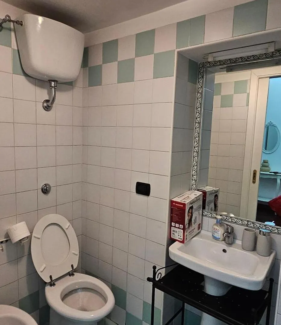 Apartment Appartamento Chiatamone 26 Naples Italy
