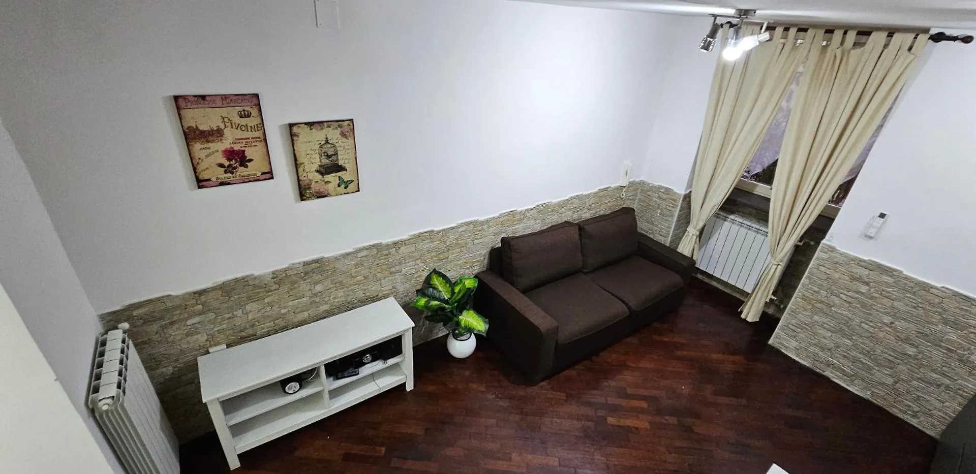 Apartment Appartamento Chiatamone 26 Naples Italy